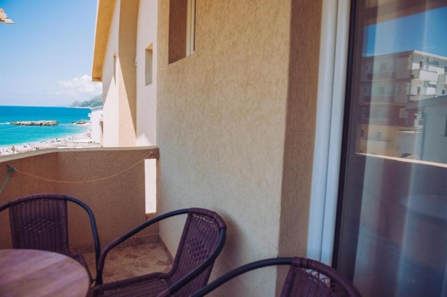 Apartmani Lasta Dobra Voda Extérieur photo