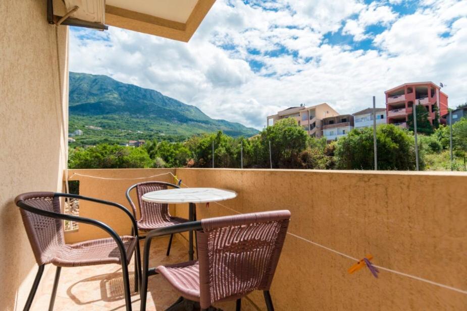 Apartmani Lasta Dobra Voda Extérieur photo